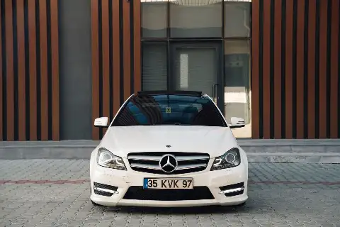 Mercedes-Benz C 180 2014